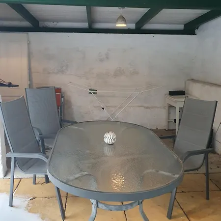 Charmantes Haus Mit Terrasse Und Grossem Garten Feriehus Langenzersdorf