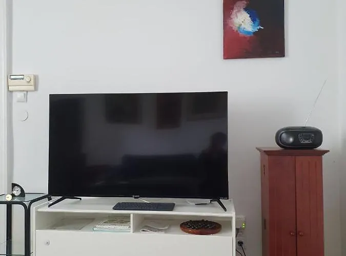 Charmantes Haus Mit Terrasse Und Grossem Garten *