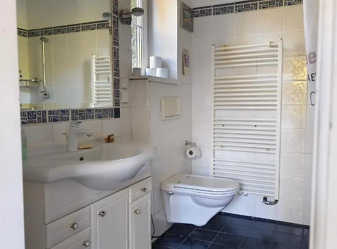 Charmantes Haus Mit Terrasse Und Grossem Garten Langenzersdorf